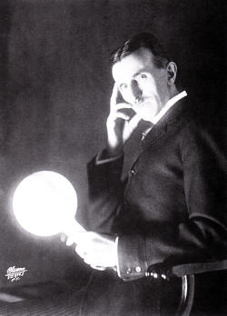 Tesla and his wireless lightglobe