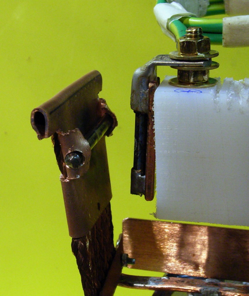 Can crusher 3 switch close up