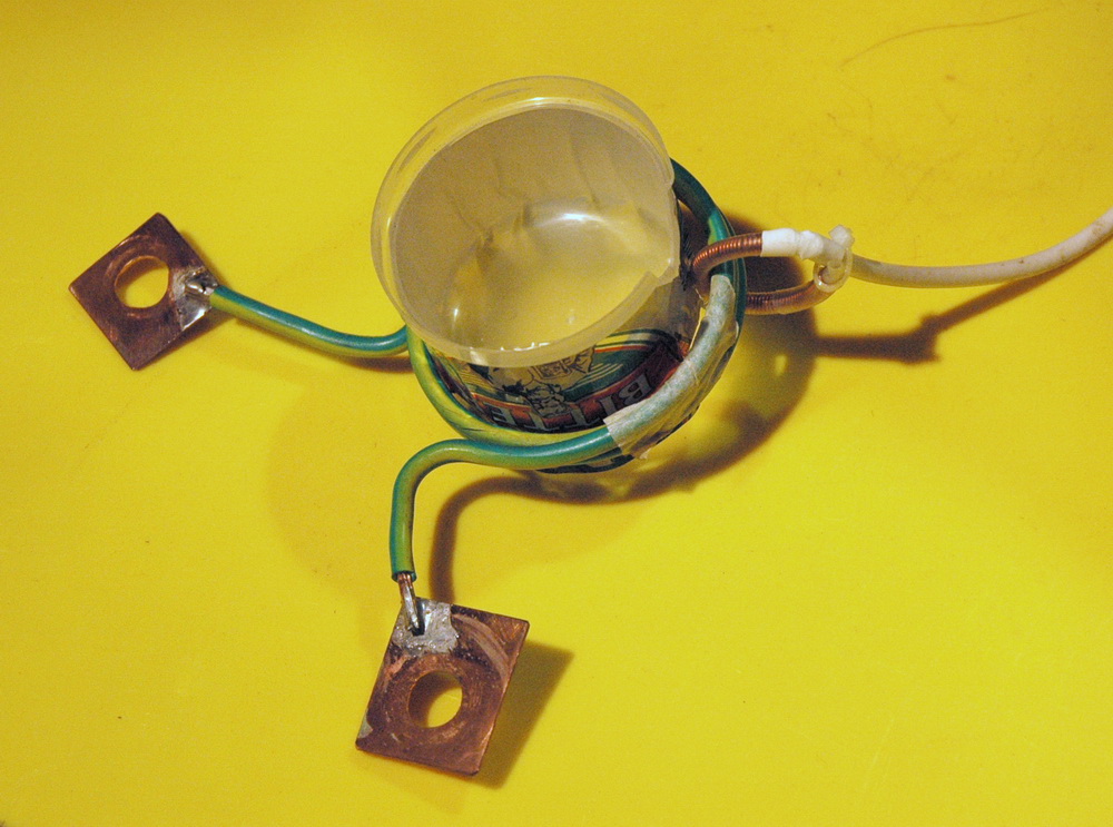 Measurement of current within the can itself using a Rogowski coil