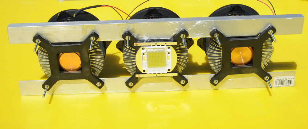 LEDBIKE Parcels Three Fans Front 1 LED