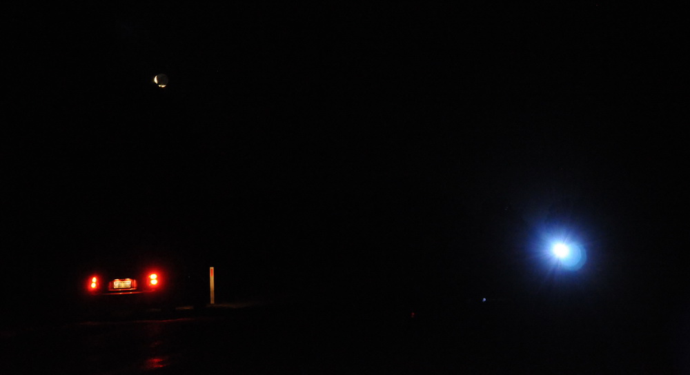 LED FLASHLIGHT roadtest 2.5k Full White