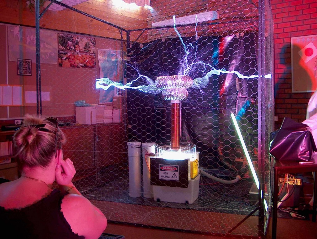 School show with full Faraday cage